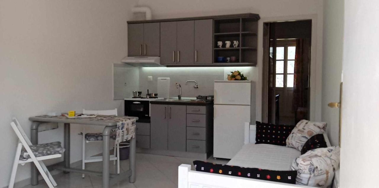 Andros Lighthouse Apartments Mesaria  Экстерьер фото